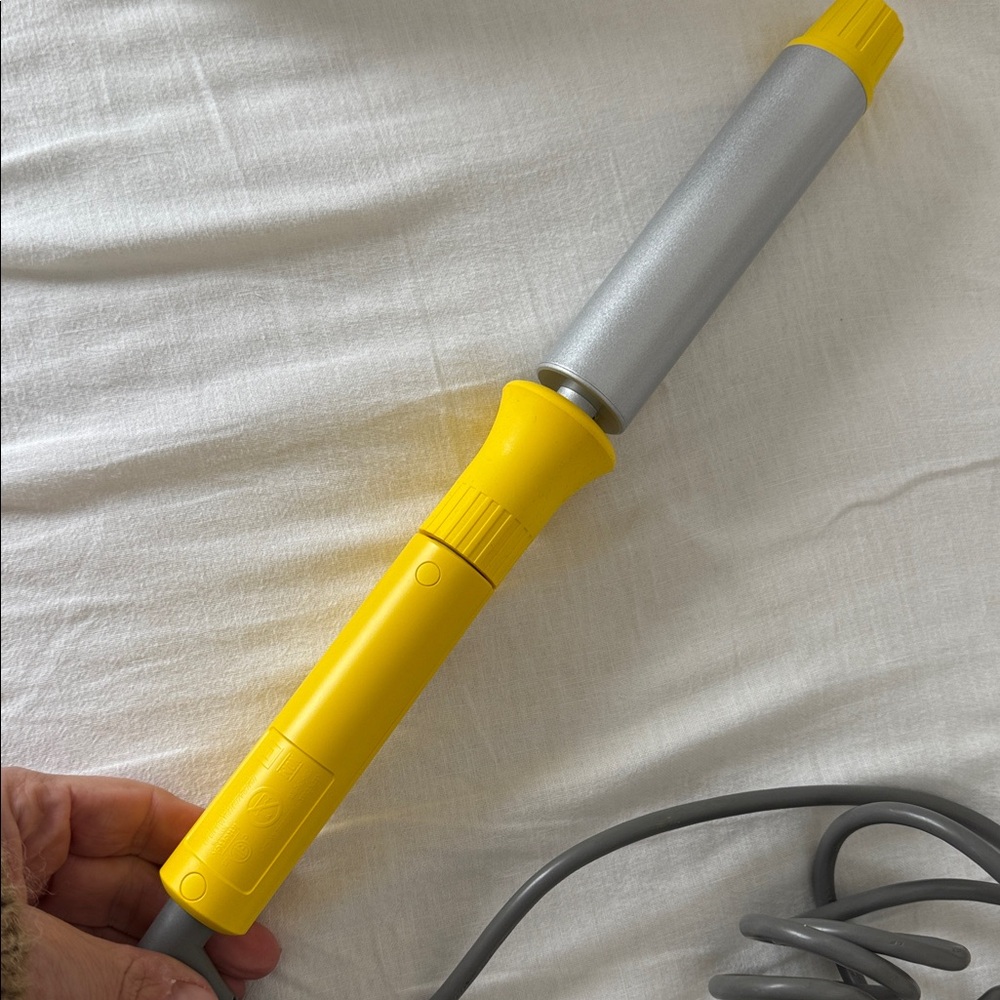 NWOT DRYBAR THE 3-DAY BENDER ROTATING CURLING IRON - Picture 3 of 5
